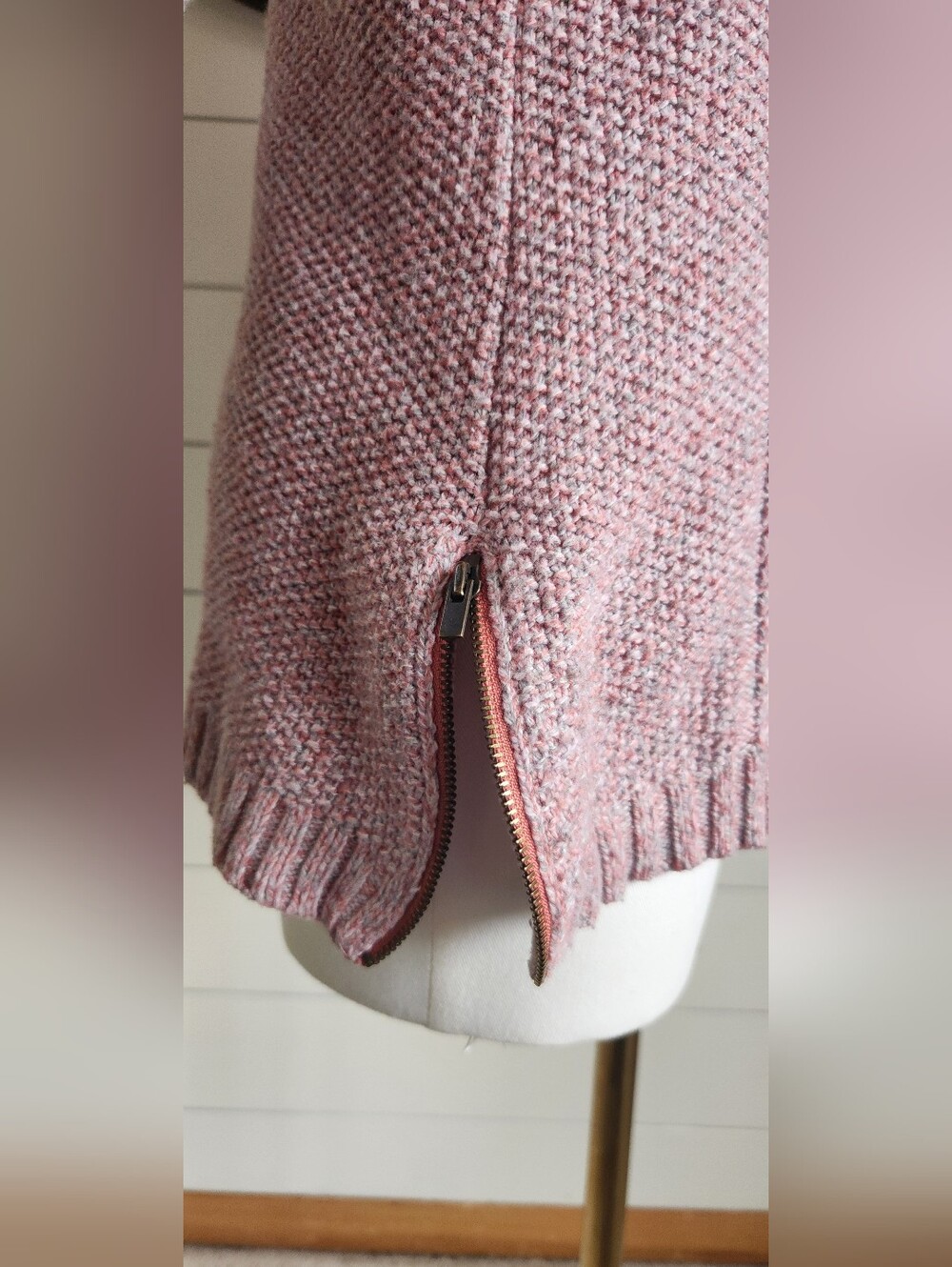 Talbots Dusty Pink Cable Knit Pullover Sweater. Size - M - Picture 7 of 8